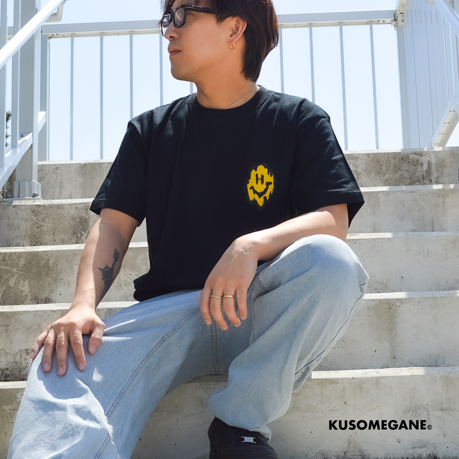 Art kusomegane color:black