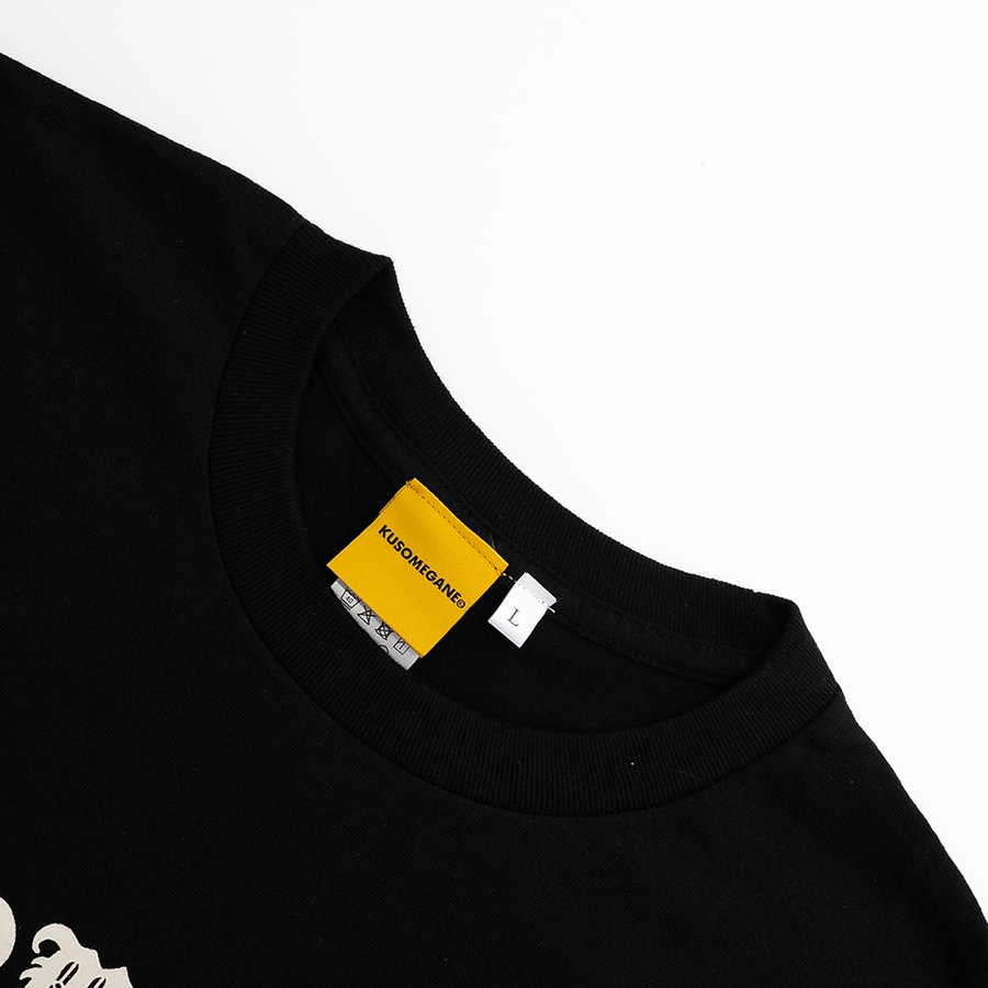 color:black