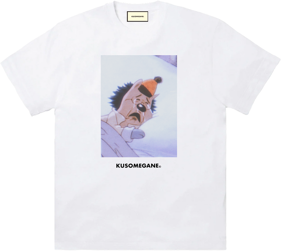 color:white