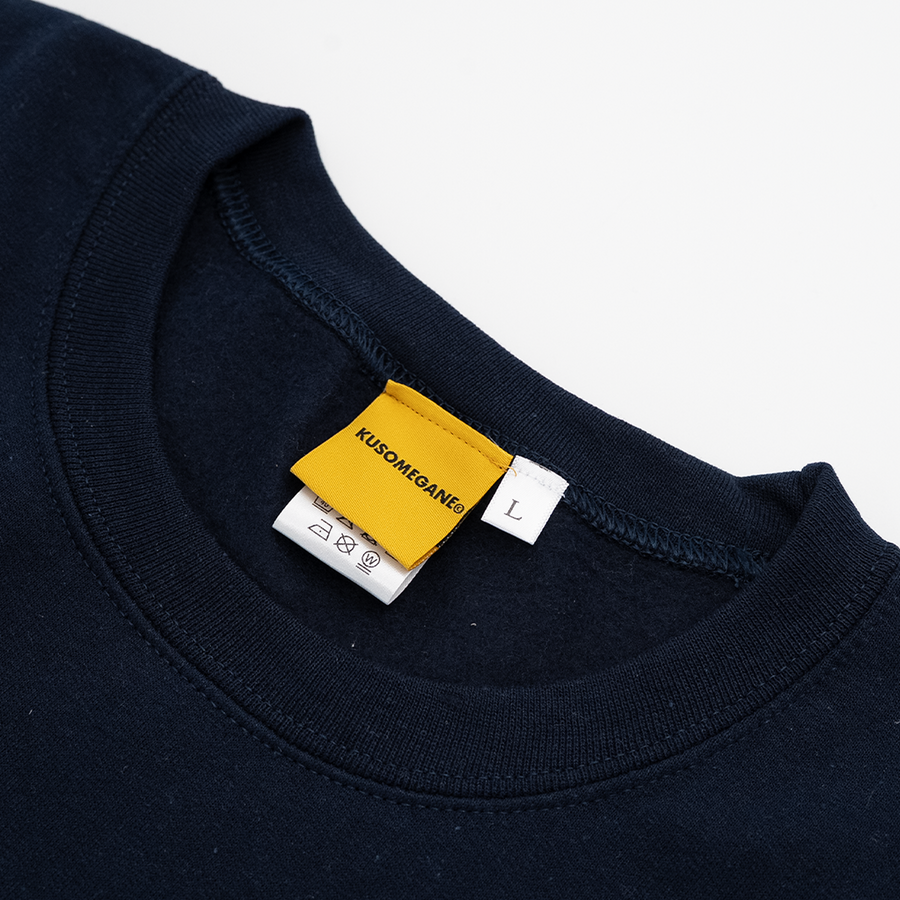 color:navy